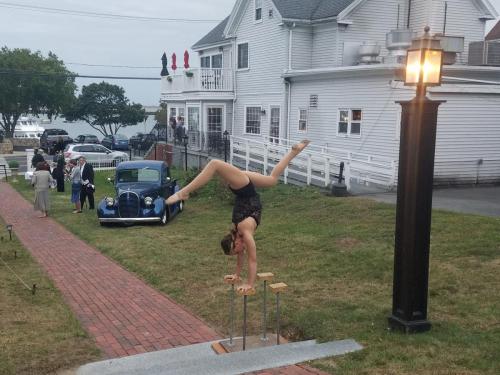 Hand Balancer Boston