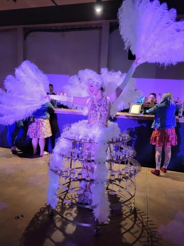 Gatsby champagne skirt performer